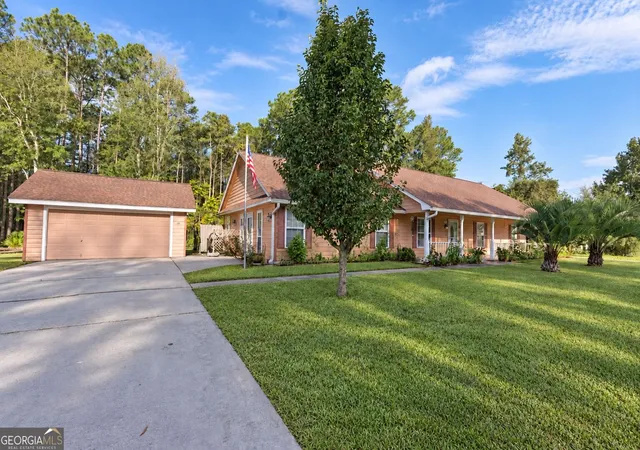Photo 2 of Sale Pending at 108 Kristins Dr, St. Marys, GA 31558 | MLS# 10846756 | Listing updated on 2026-10-03