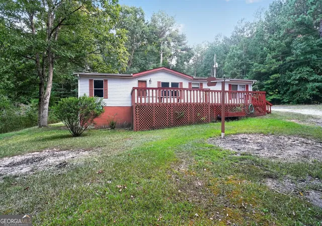 Photo 3 of Manufactured home for sale at 150 Country Crk Rd, Newborn, GA 30056 | MLS# 10838117 | Listing updated on 2026-09-16