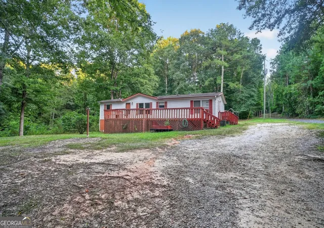 Photo 3 of Manufactured home for sale at 150 Country Crk Rd, Newborn, GA 30056 | MLS# 10838117 | Listing updated on 2026-09-16