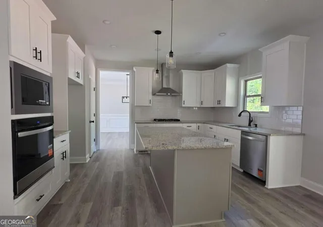Photo 4 of Single family home for sale at 5658 Eternal Dr, South Fulton, GA 30349 | MLS# 10846704 | Listing updated on 2026-10-29
