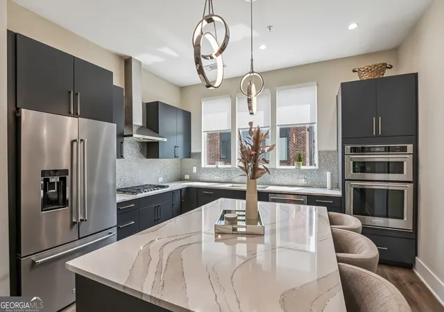Photo 4 of Townhouse for sale at 1213 Chelsea Cir NW, Atlanta, GA 30318 | MLS# 10840553 | Listing updated on 2026-09-08