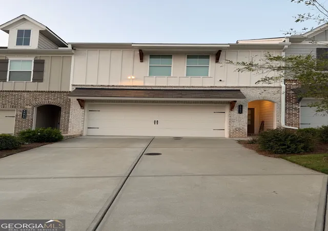 Townhouse for sale at 1292 Williamette Way, Marietta, GA 30008 | MLS# 10837940