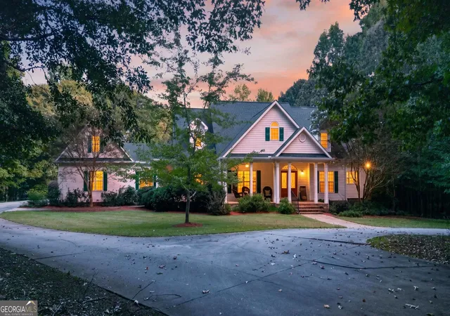 Photo 1 of Mansion for sale at 738 Old Greenville Rd, Fayetteville, GA 30215 | MLS# 10841496 | Listing updated on 2026-09-08