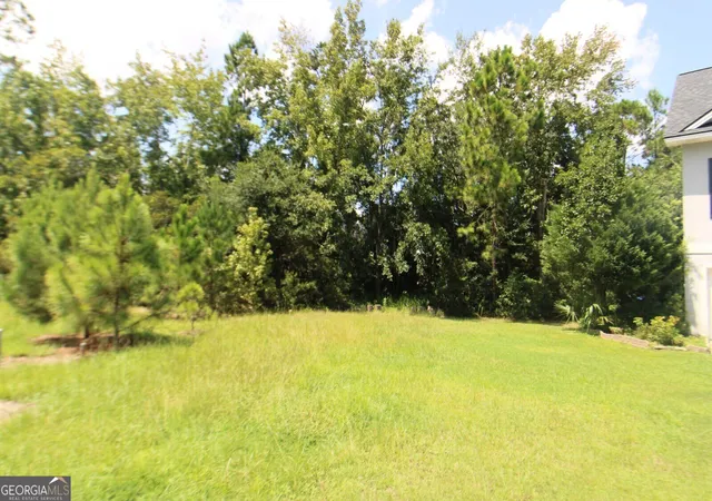 Photo 1 of Land for sale at 202 Drayton Cir, Brunswick, GA 31525 | MLS# 10837649 | Listing updated on 2026-09-15