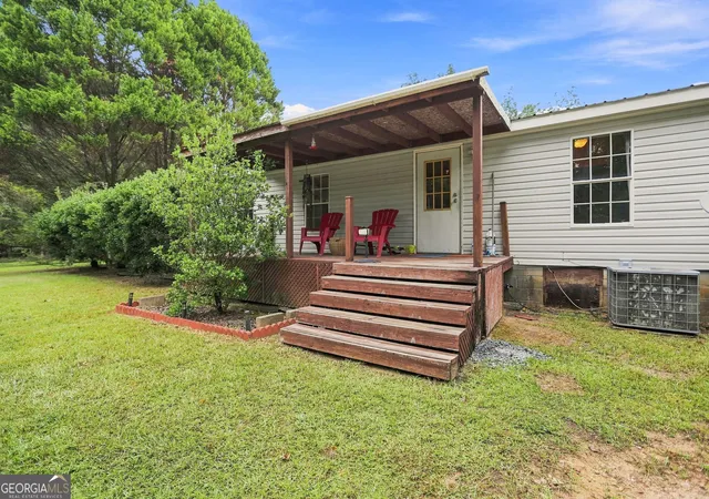 Photo 3 of Manufactured home for sale at 255 Plum Dr, Gay, GA 30218 | MLS# 10842869 | Listing updated on 2026-09-10
