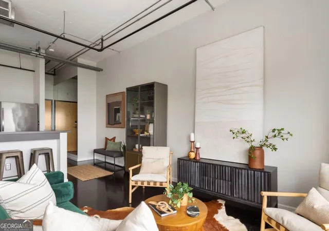 Photo 4 of Condo for sale at 120 Ralph Mcgill Blvd NE #610, Atlanta, GA 30308 | MLS# 10842210 | Listing updated on 2026-09-23
