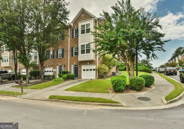 Photo 1 of Townhouse for sale at 2184 Ml Garden Run, Buford, GA 30519 | MLS# 10850631 | Listing updated on 2026-10-06