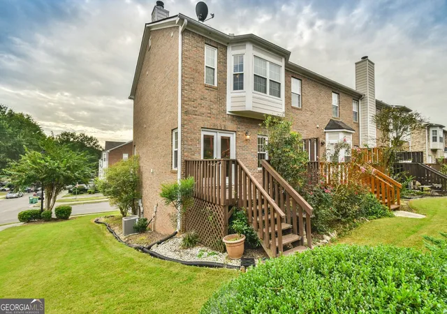 Photo 2 of Townhouse for sale at 2184 Ml Garden Run, Buford, GA 30519 | MLS# 10850631 | Listing updated on 2026-10-06