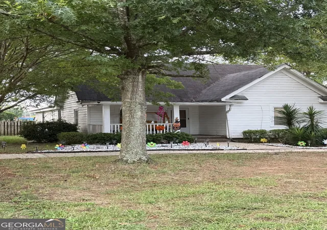 Photo 1 of Multi family home for sale at 120 E Chappell St, Griffin, GA 30223 | MLS# 10852123 | Listing updated on 2026-10-08