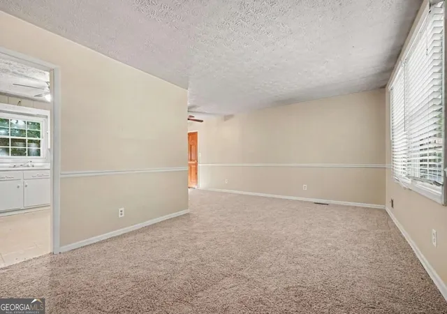 Photo 4 of Single family home for sale at 1883 Willow Ln, Acworth, GA 30102 | MLS# 10878994 | Listing updated on 2026-10-26
