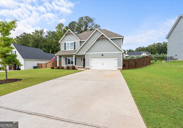 Photo 2 of Single family home for sale at 145 Springwood Dr, Carrollton, GA 30117 | MLS# 10846177 | Listing updated on 2026-10-07