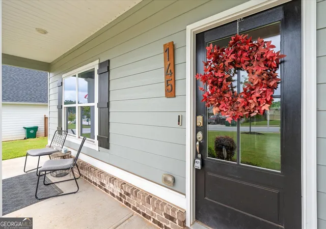 Photo 4 of Single family home for sale at 145 Springwood Dr, Carrollton, GA 30117 | MLS# 10846177 | Listing updated on 2026-10-07