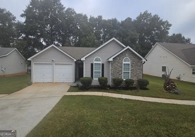 Photo 1 of Single family home for sale at 208 Nadia Ct, Locust Grove, GA 30248 | MLS# 10850546 | Listing updated on 2026-10-05
