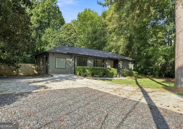 Photo 2 of Single family home for sale at 5012 Tilly Ml Rd, Atlanta, GA 30338 | MLS# 10836714 | Listing updated on 2026-09-15