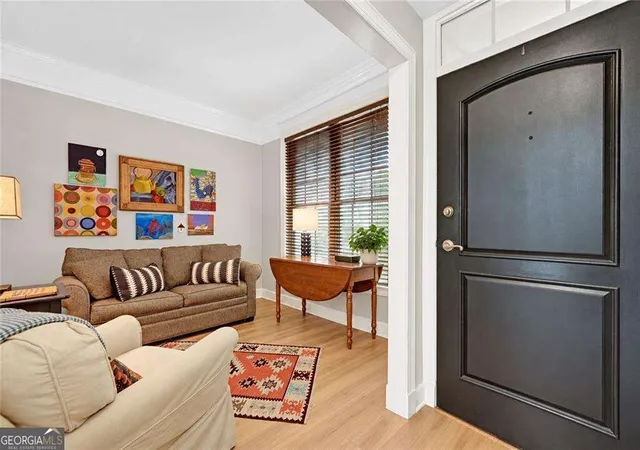 Listing Photo 5 - Condo for sale in building located at 3101 Howell Mill Rd Nw, Atlanta, GA 30327 - Unit #122