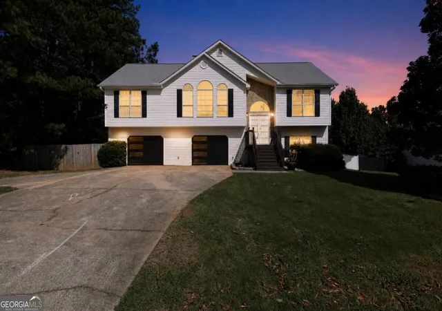 Photo 1 of Single family home for sale at 2366 Old Lower River Rd, Douglasville, GA 30135 | MLS# 10849589 | Listing updated on 2026-10-03