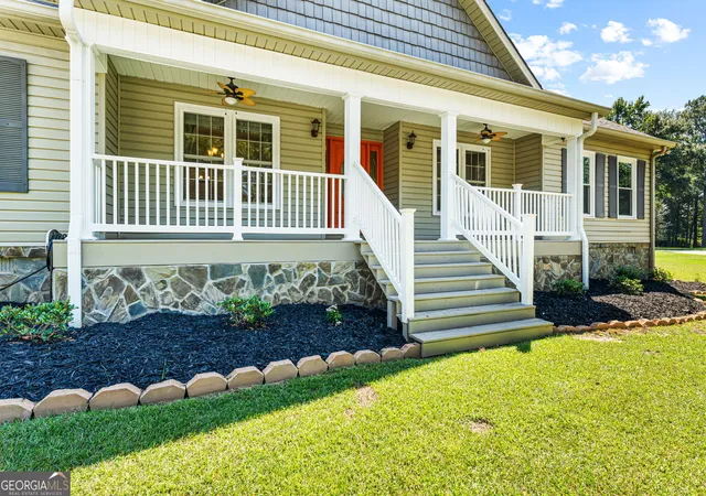Photo 3 of Single family home for sale at 134 Brittany Dr, Perry, GA 31069 | MLS# 10846530 | Listing updated on 2026-09-30