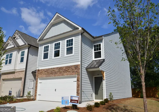 Photo 1 of Single family home for sale at 521 Hayes Ln, Canton, GA 30115 | MLS# 10837356 | Listing updated on 2026-10-08