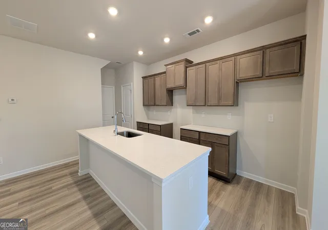Photo 4 of Single family home for sale at 521 Hayes Ln, Canton, GA 30115 | MLS# 10837356 | Listing updated on 2026-10-08