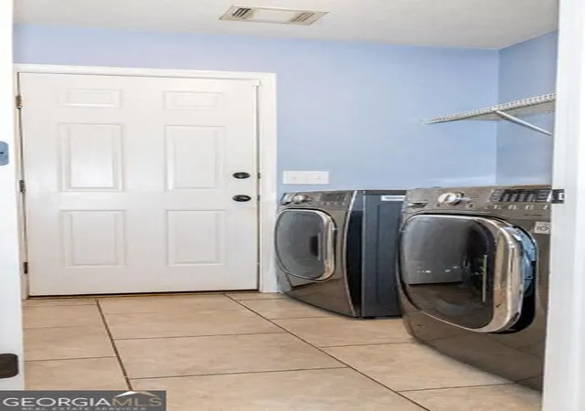 Photo 3 of Sale Pending at 5008 Hidden Hills Ct, Columbus, GA 31909 | MLS# 10835263 | Listing updated on 2026-09-05