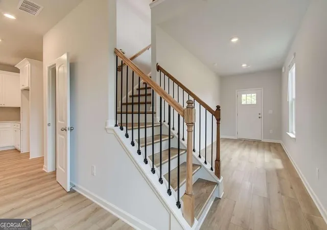 Photo 4 of Single family home for sale at 1 Camellia Dr, Fairburn, GA 30213 | MLS# 10838318 | Listing updated on 2026-09-16