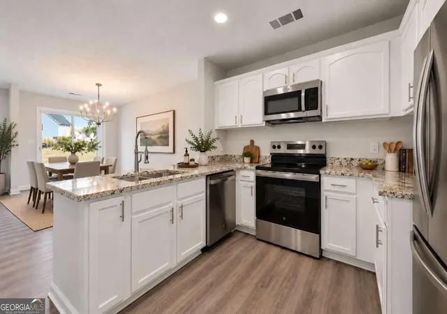 Photo 2 of Townhouse for sale at 530 Parkway Rd, Fairburn, GA 30291 | MLS# 10880281 | Listing updated on 2026-10-29