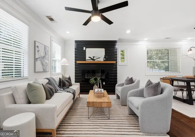 Photo 2 of Single family home for sale at 1355 Westview Dr Sw, Atlanta, GA 30310 | MLS# 10847806 | Listing updated on 2026-09-17