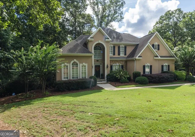 Photo 2 of Single family home for sale at 120 Westchester Dr, Macon, GA 31210 | MLS# 10847013 | Listing updated on 2026-09-30