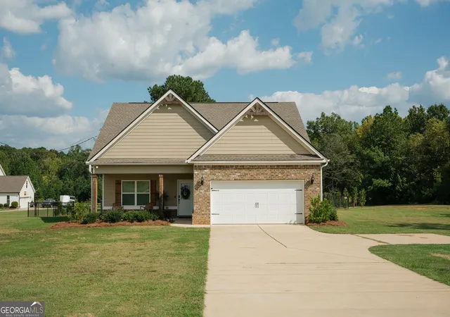 Photo 1 of Single family home for sale at 279 Davis Rd, Gray, GA 31032 | MLS# 10847069 | Listing updated on 2026-10-04