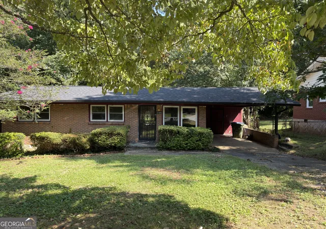 Single family home for sale at 1108 Indale Pl SW, Atlanta, GA 30310 | MLS# 10851075