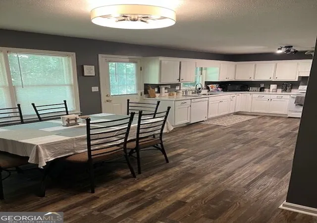 Photo 3 of Single family home for sale at 220 Margo Trl SE, Rome, GA 30161 | MLS# 10840913 | Listing updated on 2026-09-08