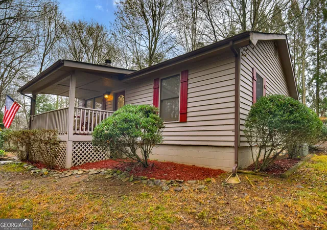 Photo 4 of Single family home for sale at 103 Pinecrest Dr, Ellijay, GA 30540 | MLS# 10849516 | Listing updated on 2026-10-03