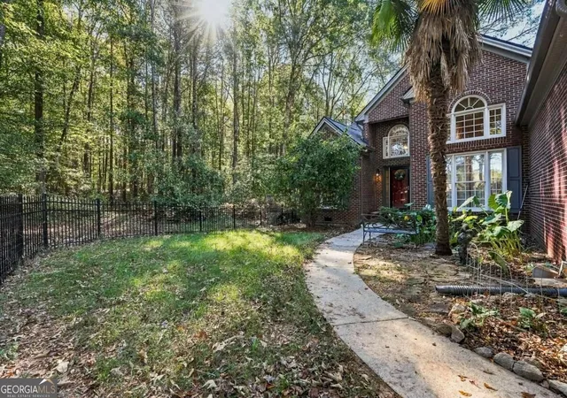 Photo 4 of Single family home for sale at 226 Hidden Lakes Trl, Jefferson, GA 30549 | MLS# 10878260 | Listing updated on 2026-10-23