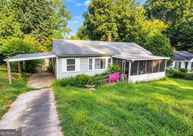 Photo 2 of Sale Pending at 2027 Bader Ave Sw, Atlanta, GA 30310 | MLS# 10840006 | Listing updated on 2026-09-10