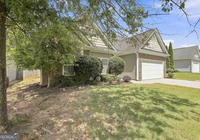 Photo 2 of Single family home for sale at 58 Village Park Dr, Newnan, GA 30265 | MLS# 10841392 | Listing updated on 2026-09-10