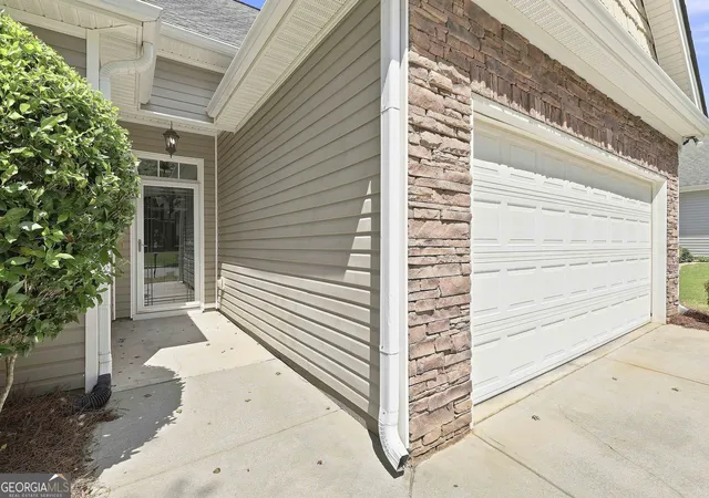 Photo 3 of Single family home for sale at 58 Village Park Dr, Newnan, GA 30265 | MLS# 10841392 | Listing updated on 2026-09-10