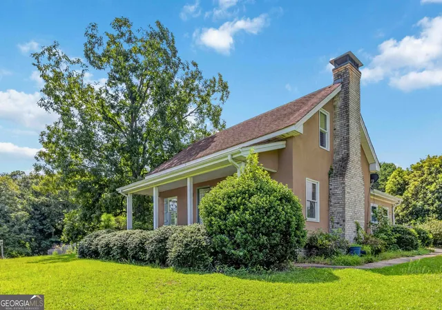 Photo 3 of Single family home for sale at 4530 Guthrie Cemetery Rd, Loganville, GA 30052 | MLS# 10831255 | Listing updated on 2026-09-28