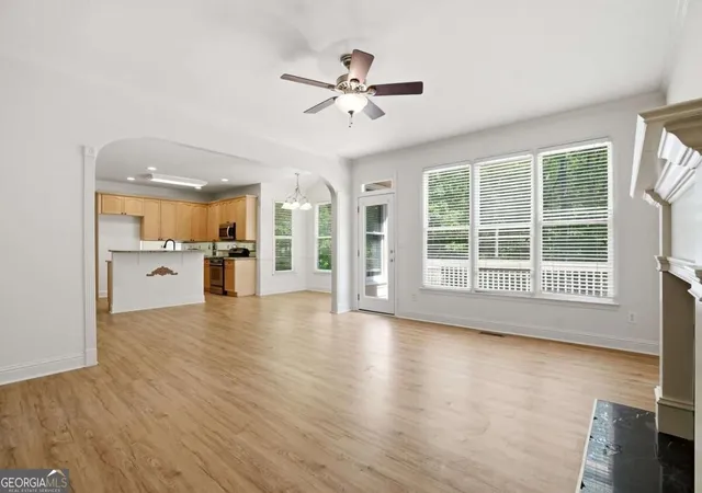 Photo 4 of Single family home for sale at 4025 Eyrie Farms Ln, Cumming, GA 30041 | MLS# 10840035 | Listing updated on 2026-09-18