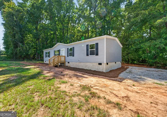 Photo 2 of Manufactured home for sale at 399 Mccullar Weaver Rd Sw, Milledgeville, GA 31061 | MLS# 10841364 | Listing updated on 2026-09-07