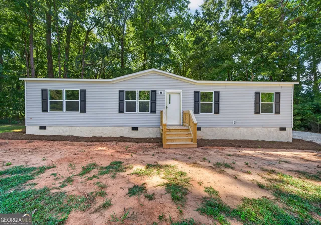 Photo 3 of Manufactured home for sale at 399 Mccullar Weaver Rd Sw, Milledgeville, GA 31061 | MLS# 10841364 | Listing updated on 2026-09-07