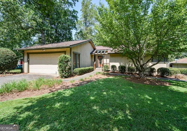 Photo 1 of Single family home for sale at 6906 Springwood Dr, Douglasville, GA 30135 | MLS# 10840066 | Listing updated on 2026-09-21