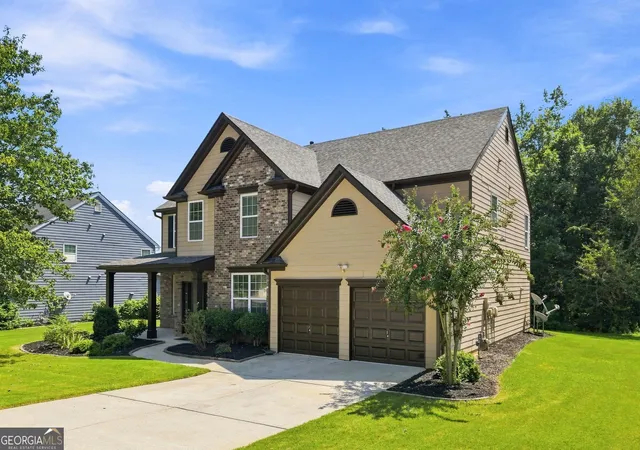 Photo 2 of Single family home for sale at 853 Van Briggle Path, Sugar Hill, GA 30518 | MLS# 10841482 | Listing updated on 2026-10-21