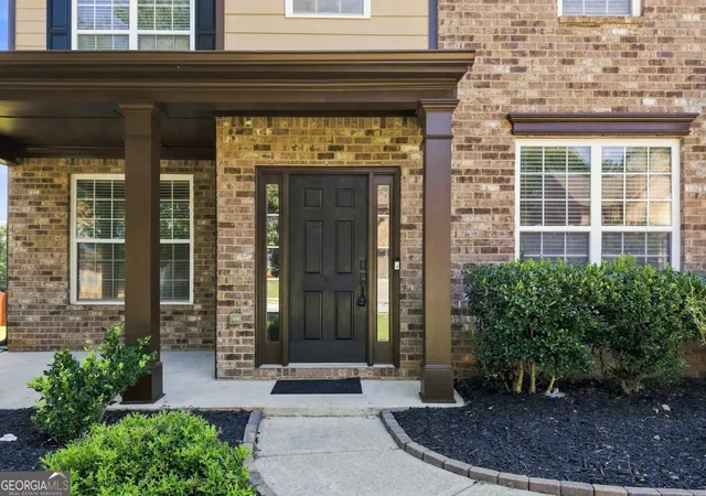 Photo 3 of Single family home for sale at 853 Van Briggle Path, Sugar Hill, GA 30518 | MLS# 10841482 | Listing updated on 2026-10-21