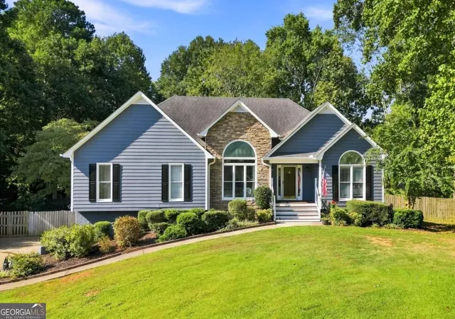 Photo 2 of Single family home for sale at 77 Wilshire Walk, Douglasville, GA 30134 | MLS# 10842337 | Listing updated on 2026-09-09