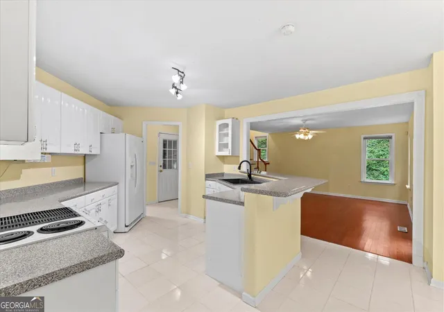 Photo 3 of Single family home for sale at 3218 Leona Dr, Rocky Face, GA 30740 | MLS# 10845874 | Listing updated on 2026-09-28