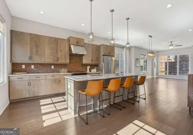 Photo 3 of Townhouse for sale at 264 Castleberry Sta Dr SW, Atlanta, GA 30313 | MLS# 10840512 | Listing updated on 2026-09-10
