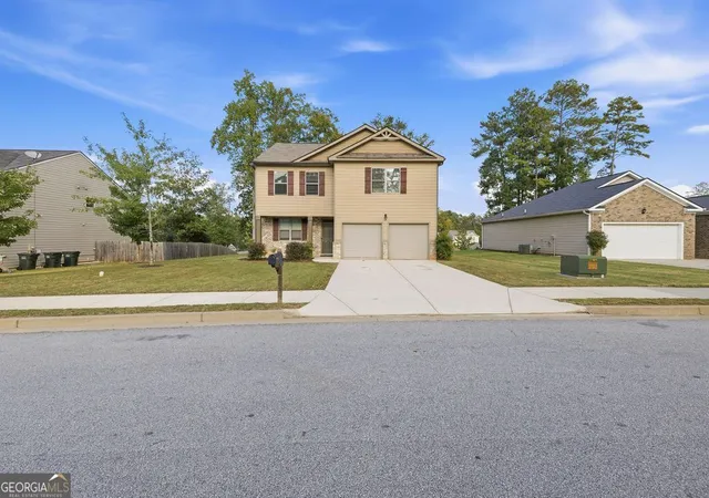 Photo 2 of Single family home for sale at 9430 Bandywood Dr Sw, Covington, GA 30014 | MLS# 10844576 | Listing updated on 2026-09-25