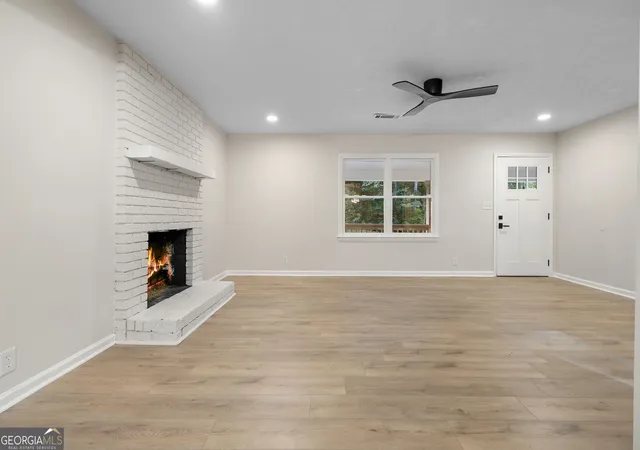 Photo 4 of Single family home for sale at 63 Moss Rd, Dawsonville, GA 30534 | MLS# 10837967 | Listing updated on 2026-09-07