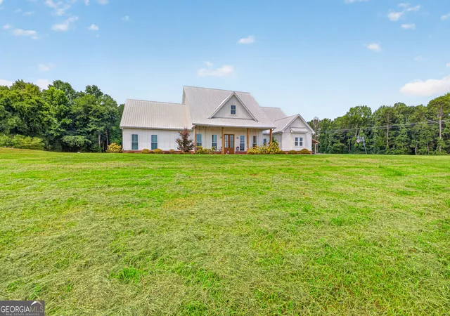 Photo 3 of Single family home for sale at 1475 Storey Ln, Jefferson, GA 30549 | MLS# 10880168 | Listing updated on 2026-10-28