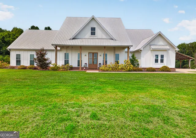 Photo 4 of Single family home for sale at 1475 Storey Ln, Jefferson, GA 30549 | MLS# 10880168 | Listing updated on 2026-10-28